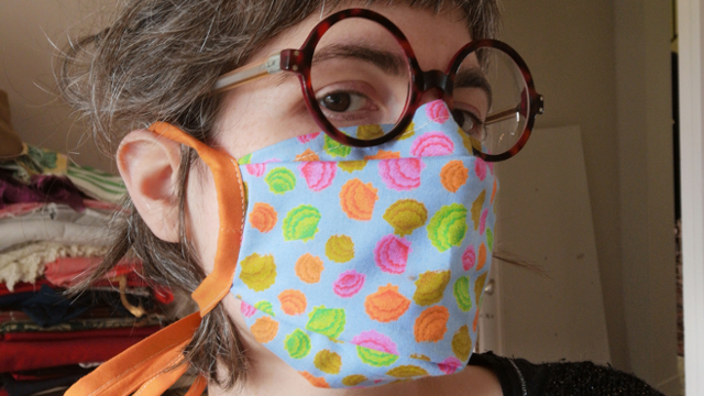 1er test masque tissu par Queen Marguerite